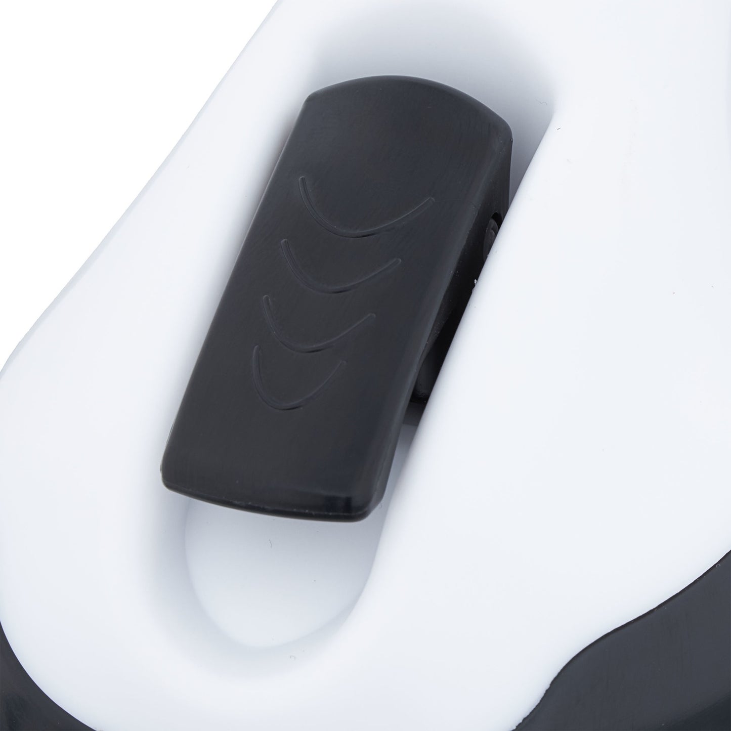 2 grip handles with suction cup