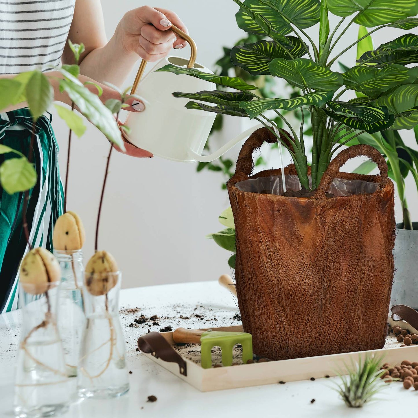 3x Flower Pots made of Coconut Leaves
