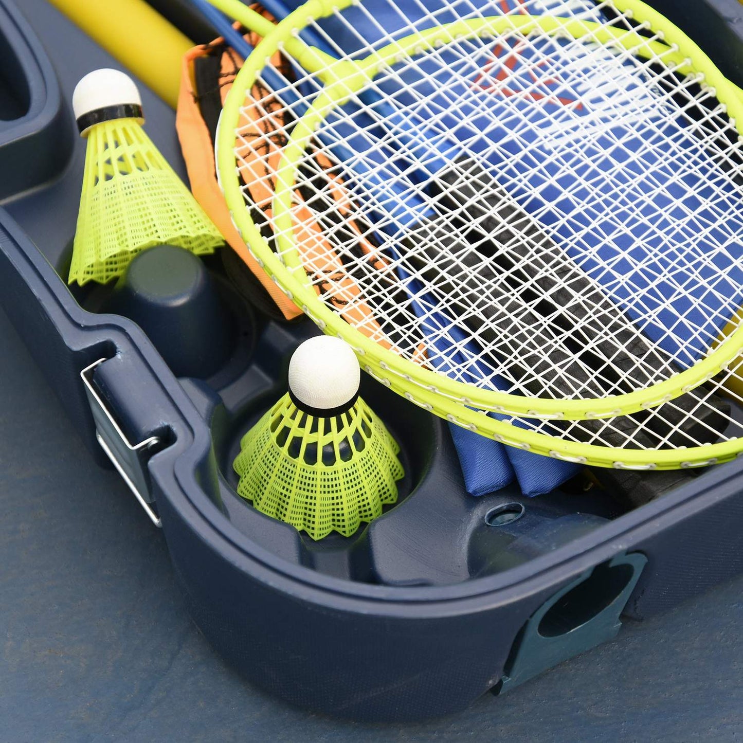Portable badminton net set with 4 rackets, outdoor use