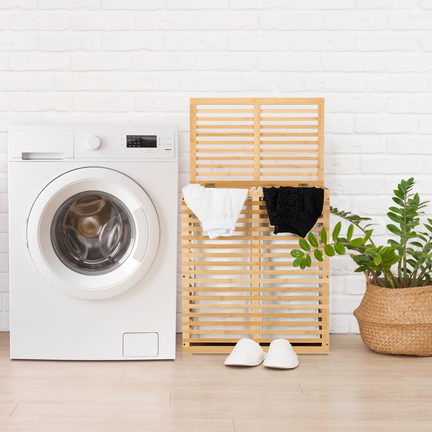 Bamboo Laundry basket with 2 sacks