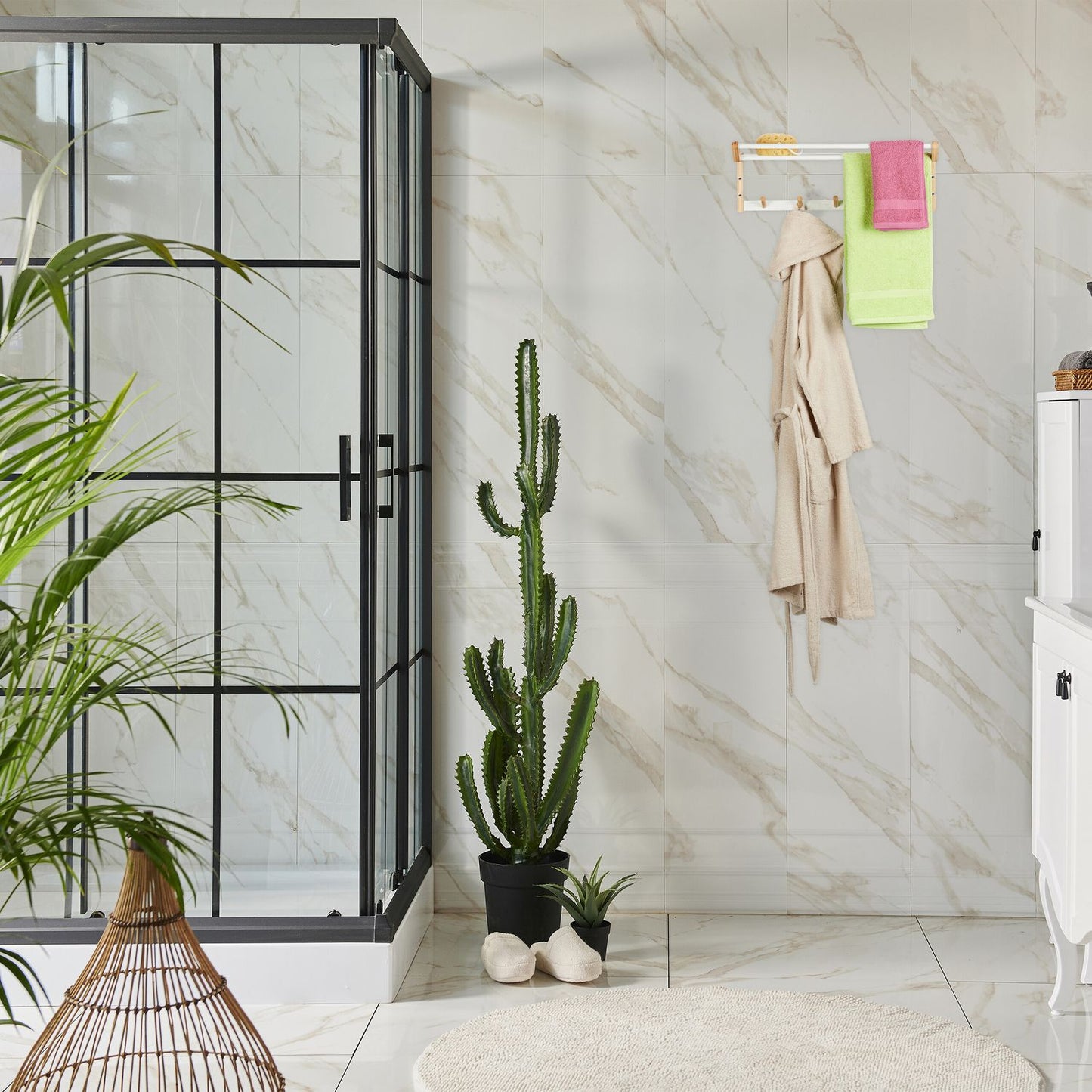 Bamboo towel rail for the wall