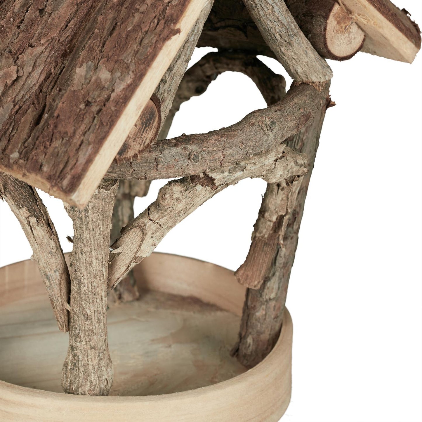 Bird feeding station for outdoors