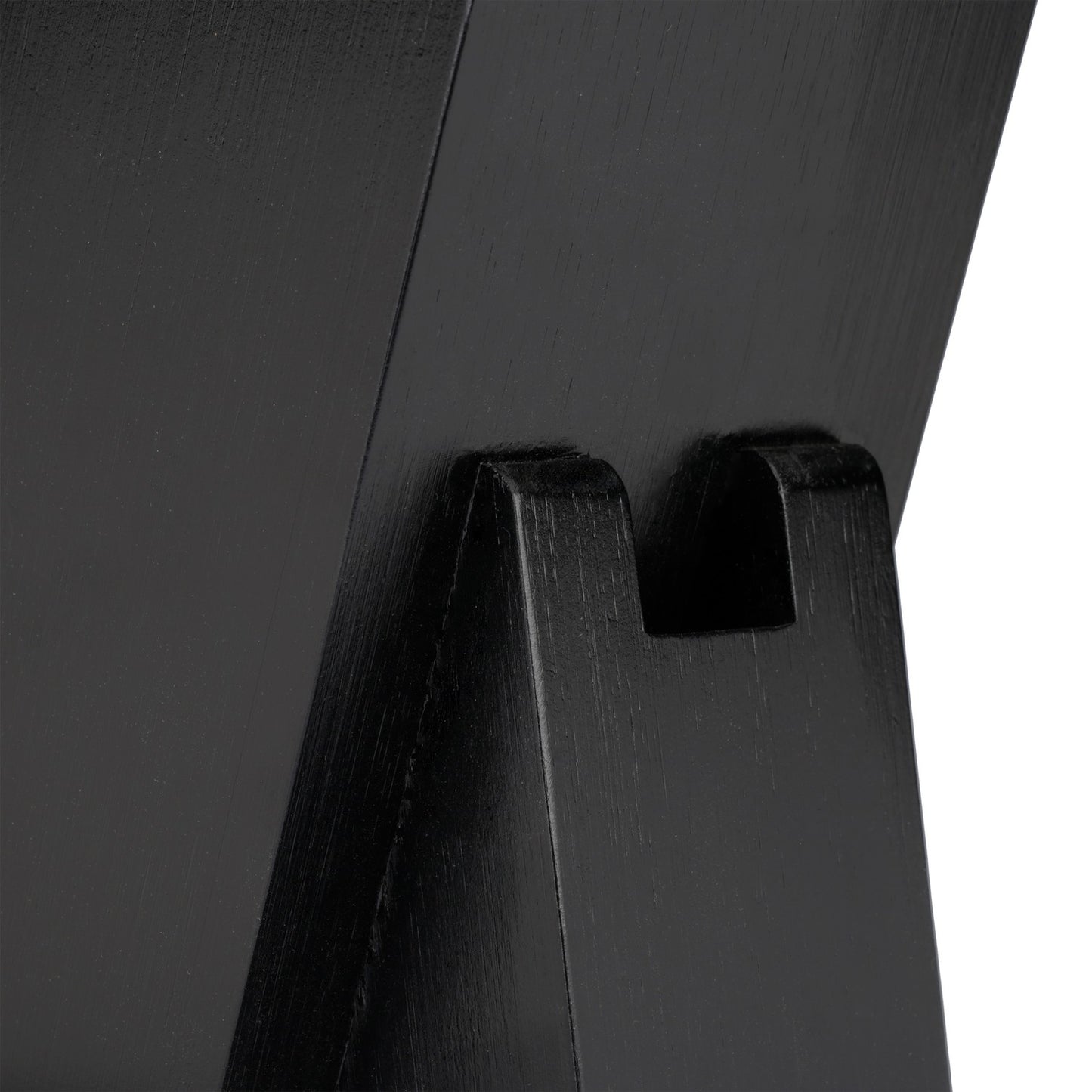 Black knife block with straw