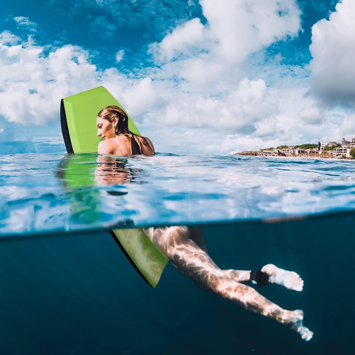 Bodyboard lightweight swimming board with EPS core & XPE surface for the beach for children & adults 106cm green