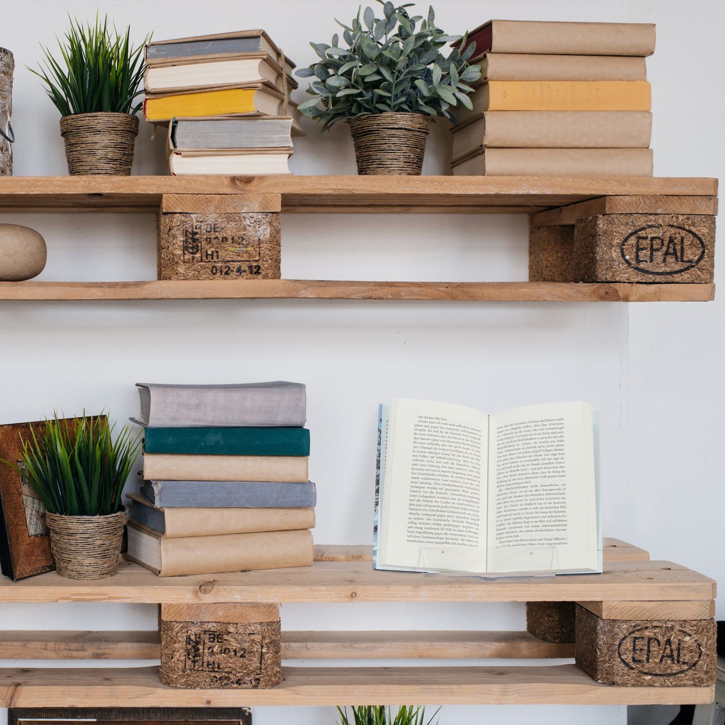 Book stand acrylic