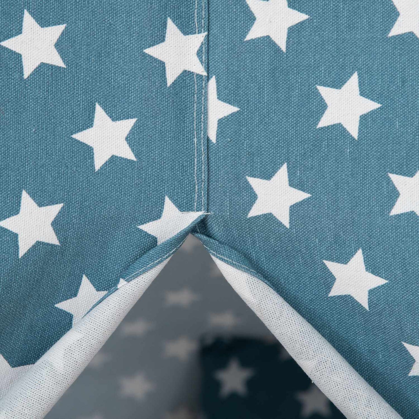 Foldable blue teepee tent for children for indoor/outdoor play