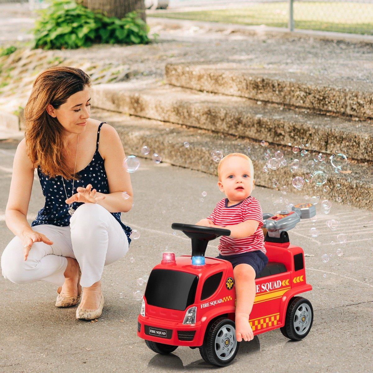 Children's fire engine with bubble gun for children aged 18-36 months red