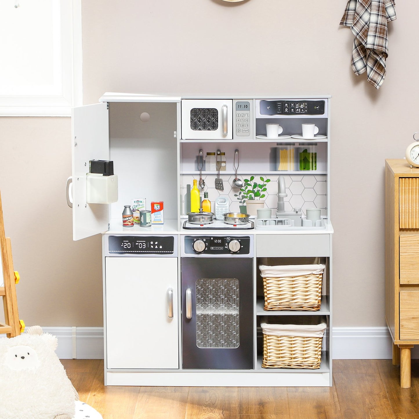 Children's kitchen play set with lights, sounds and accessories