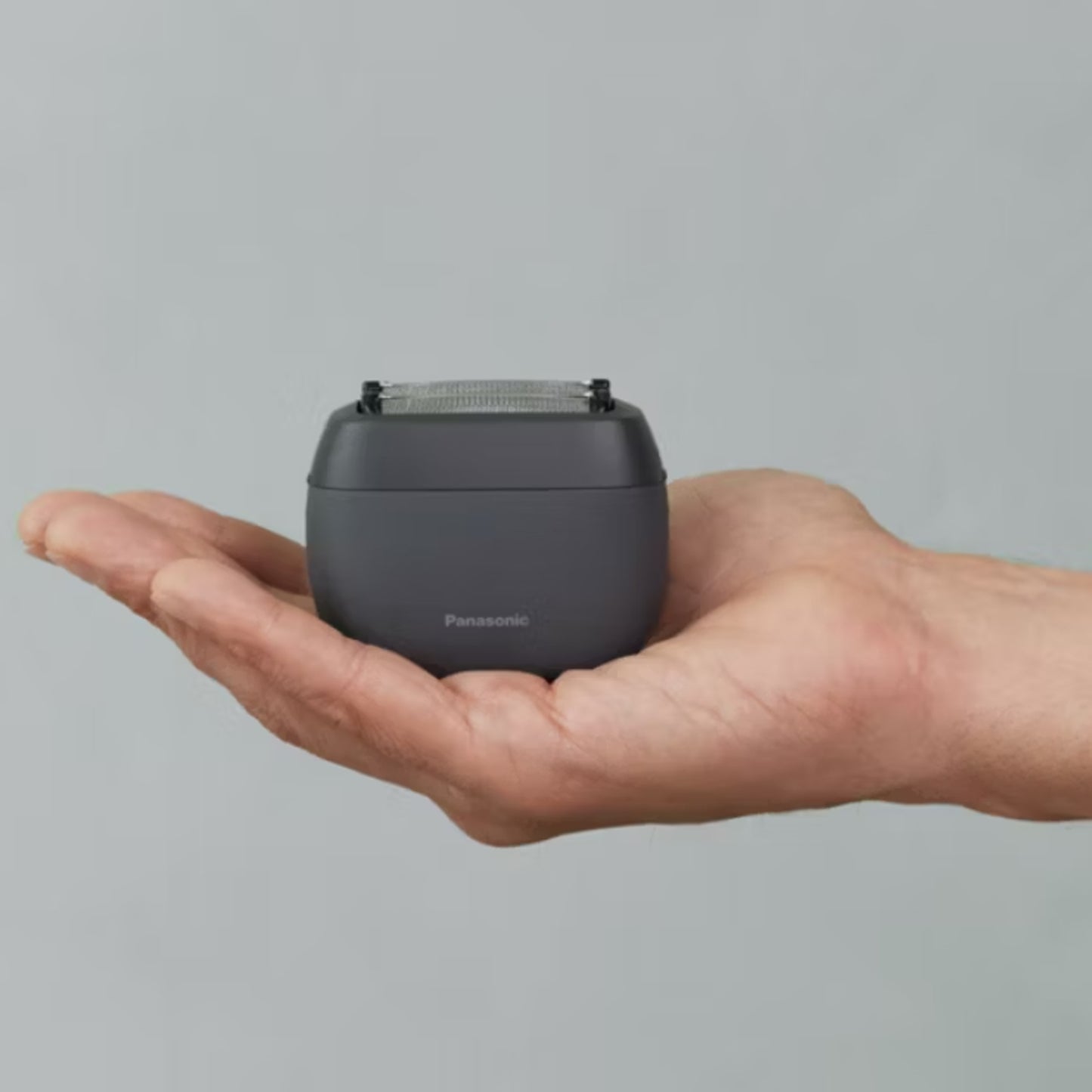Compact 5-Blade Electric Shaver with Fast Linear Motor