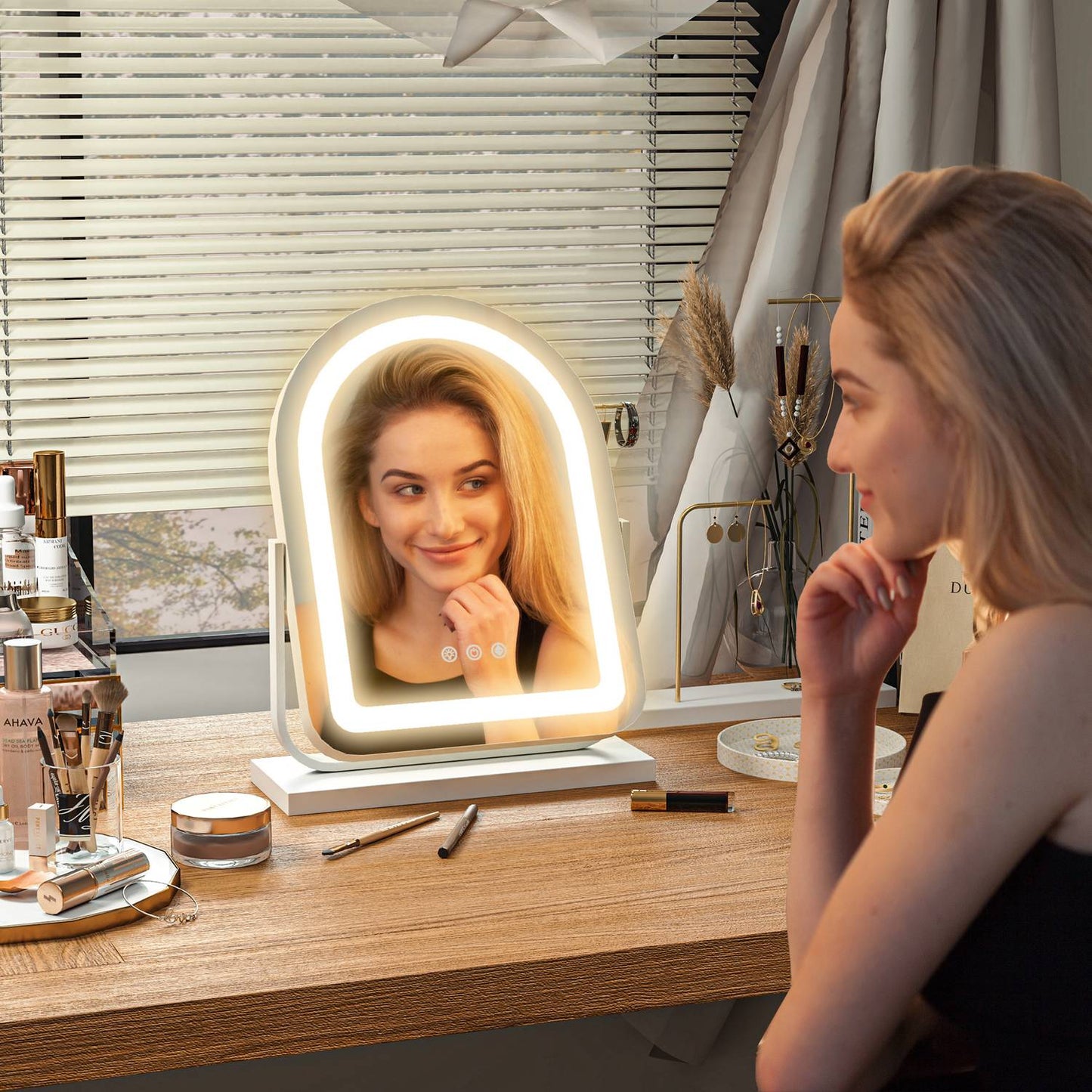 Makeup mirror with LED light, 360° rotatable, 33x44.5 cm