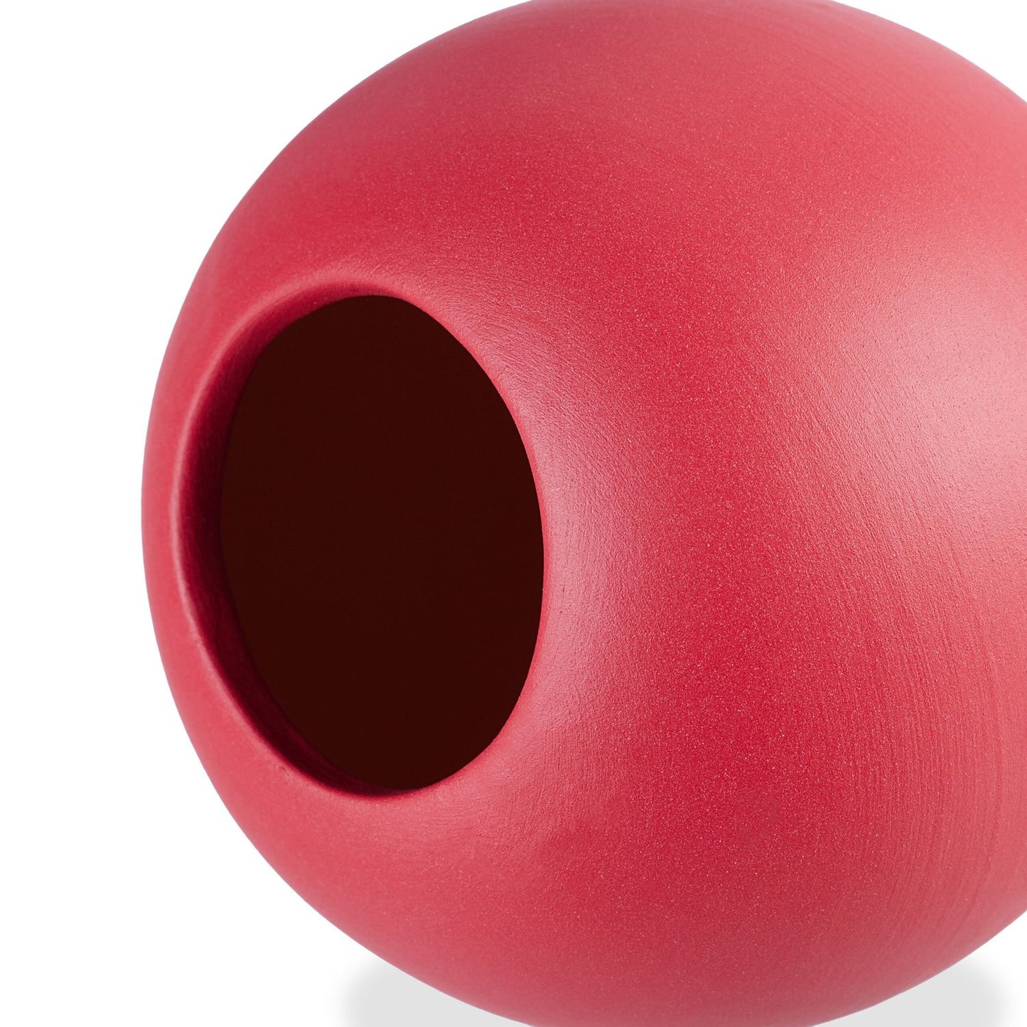 <p>Clay watering cones provide automatic plant hydration, ensuring your plants stay healthy even when you're away. These efficient tools are perfect for maintaining moisture during hot summers or vacations.</p>
<ul>
<li>Ensure consistent watering with au