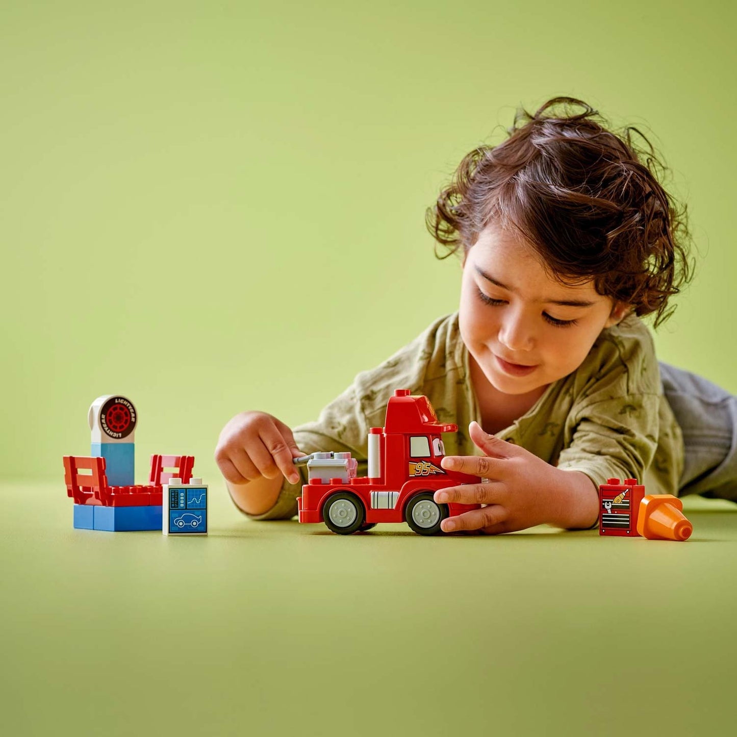 DUPLO - Mack at the competition 10417