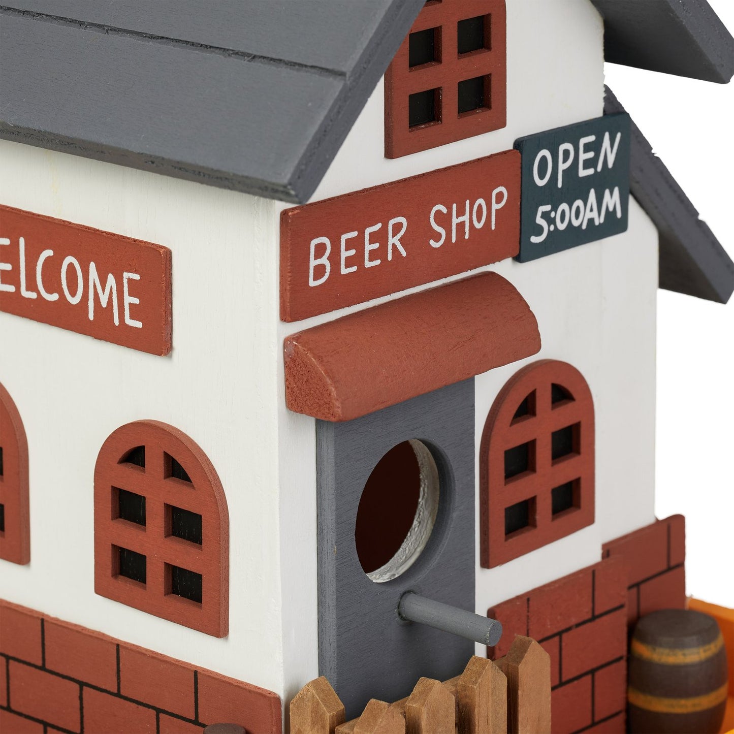 <p>Enhance your garden with this small bird feeder, designed to attract birds while adding charm to your outdoor space. Crafted from durable poplar and pine wood, it offers both beauty and functionality.</p>
<ul>
<li>Enjoy a detailed inn-style design tha