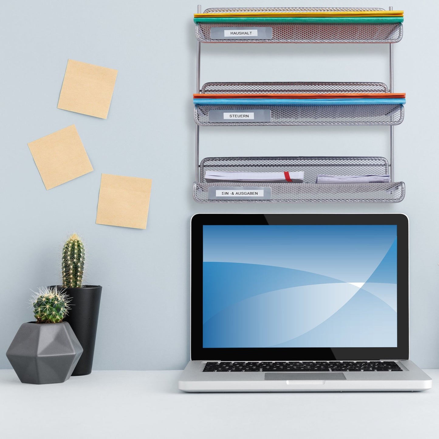 Document storage with 3 compartments