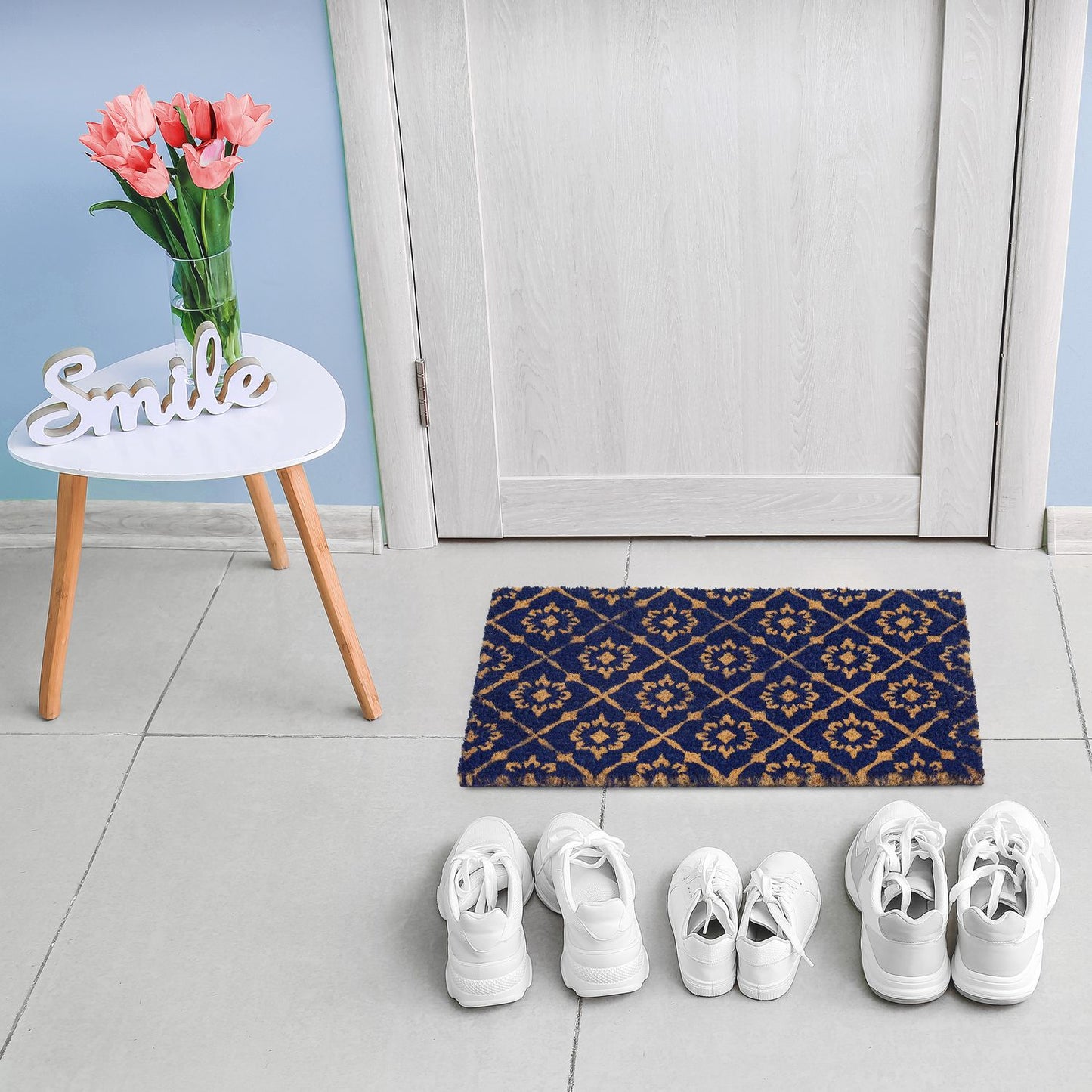Door mat coconut fiber with floral pattern