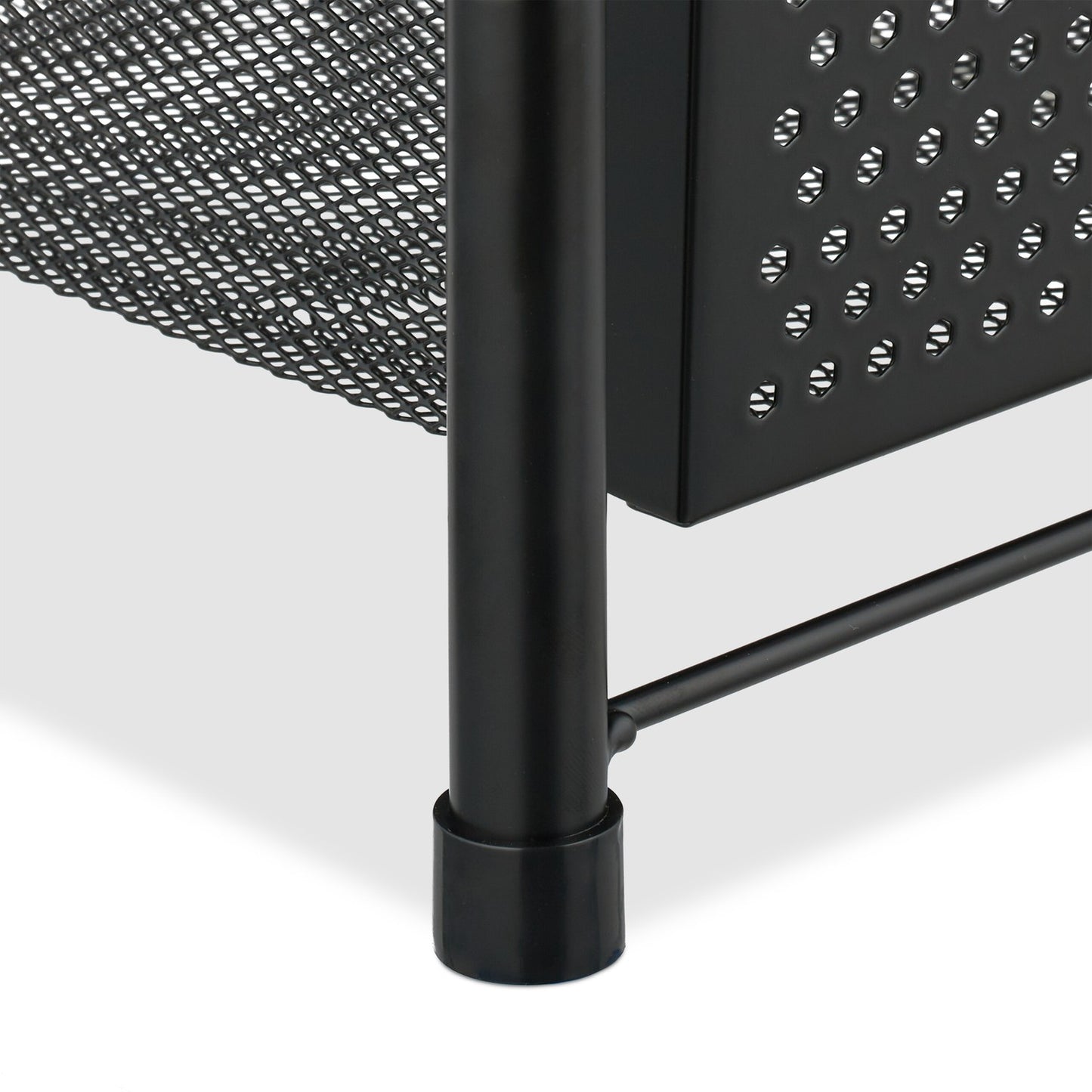Drawer shelf with pull-out basket