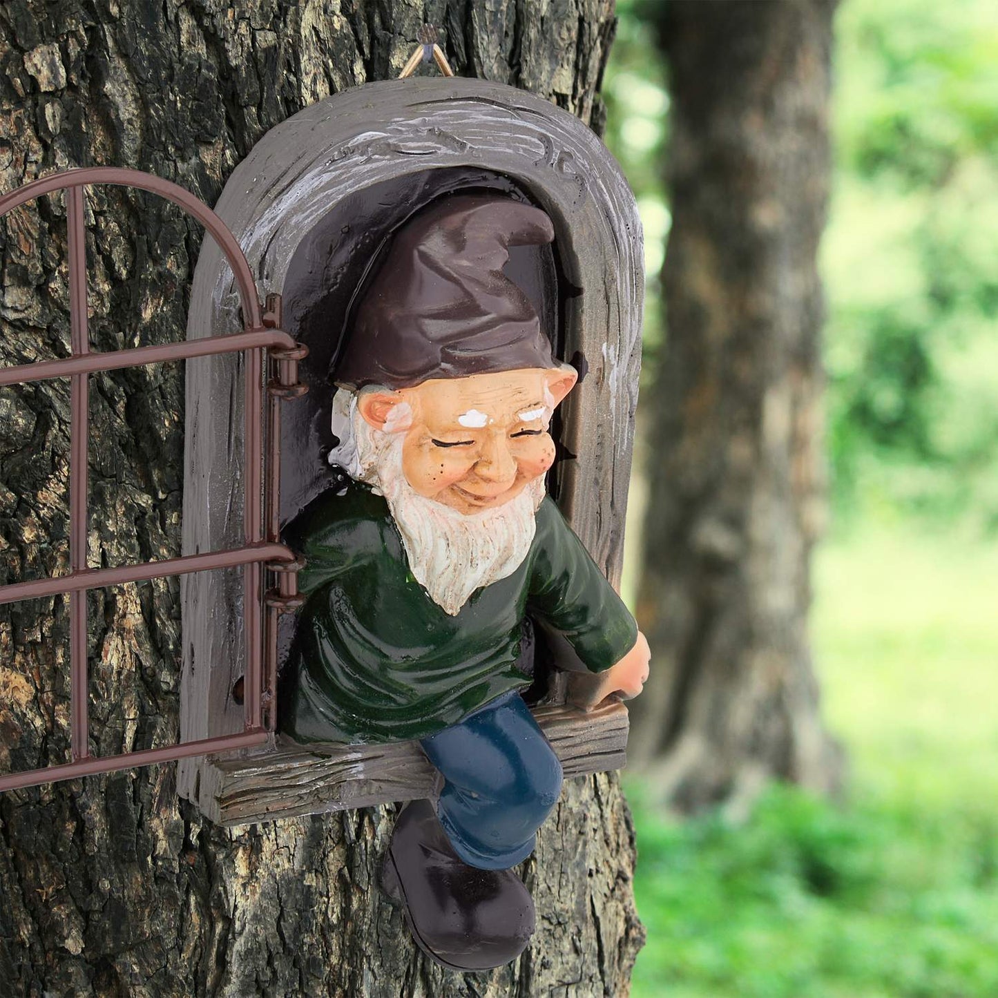 Dwarf with window