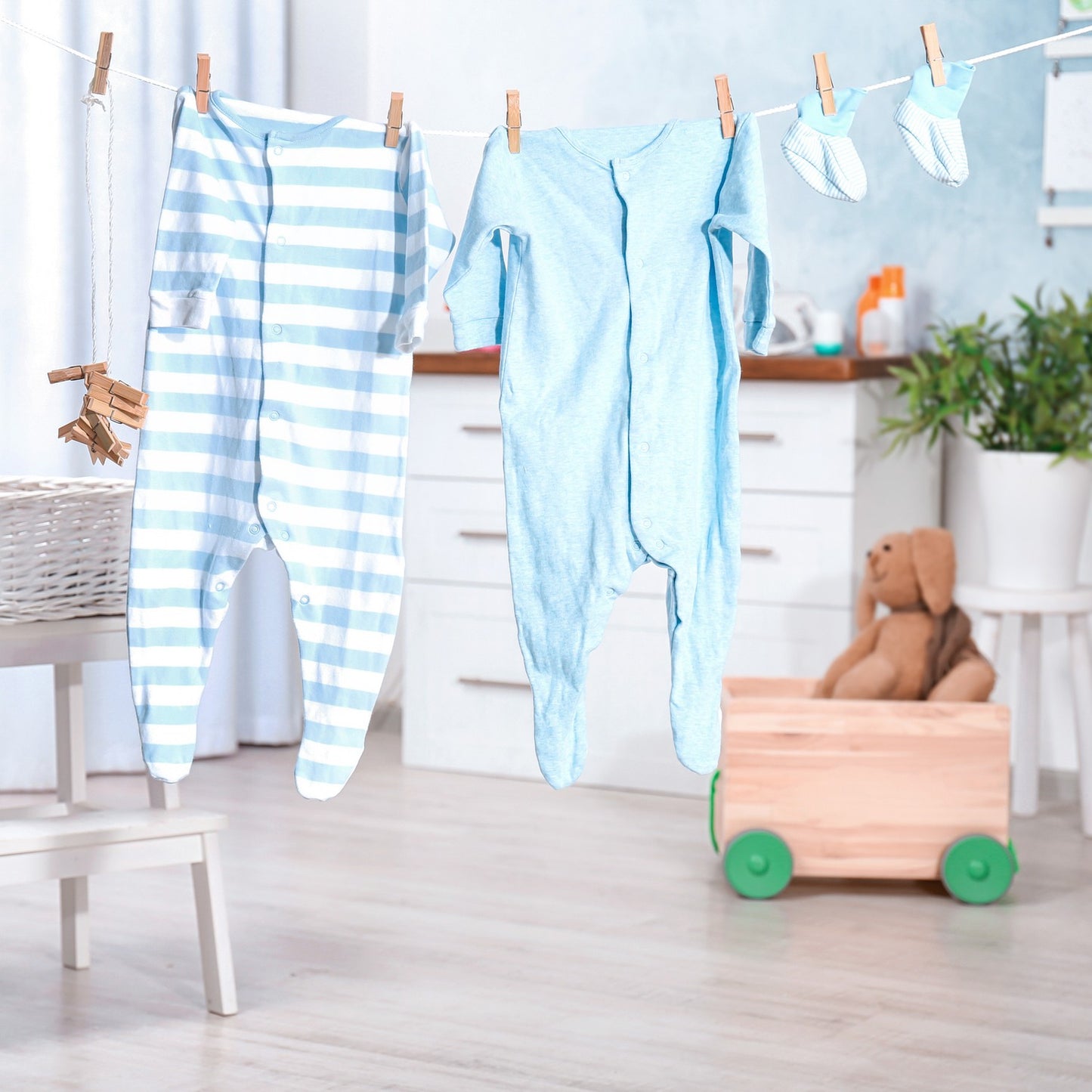 Extendable Pull-Out Clothesline 12 m