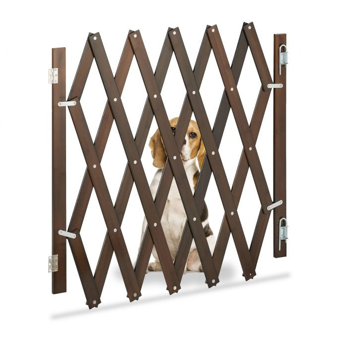 Extendable dog guard in brown