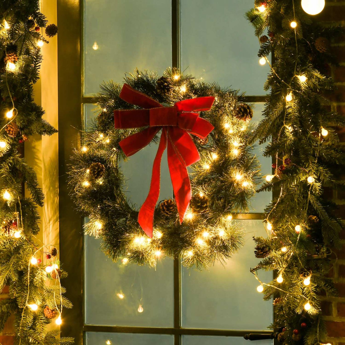 Christmas tree wreath, 60cm, green, hanging eyelet