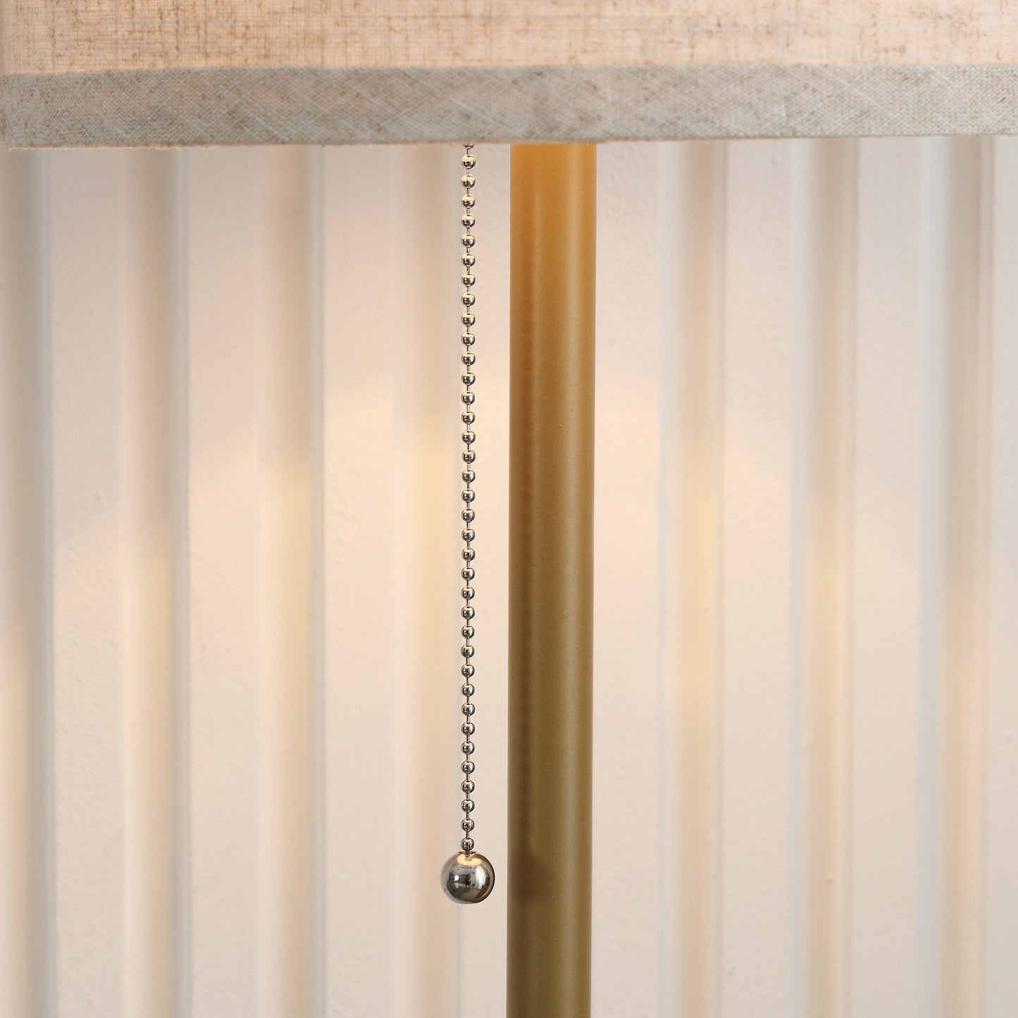 Floor lamp with linen shade, zipper and steel stand