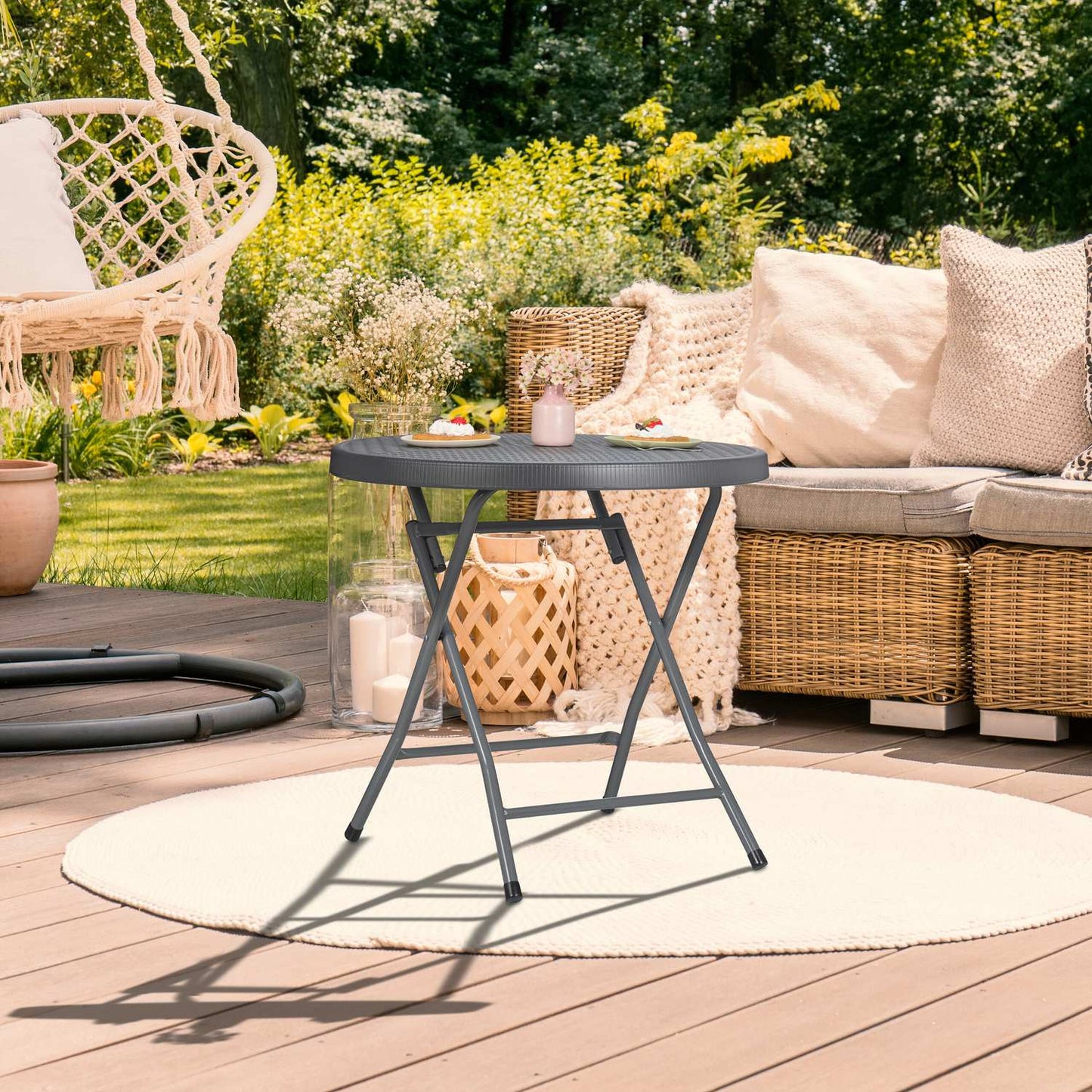Folding garden table in rattan look
