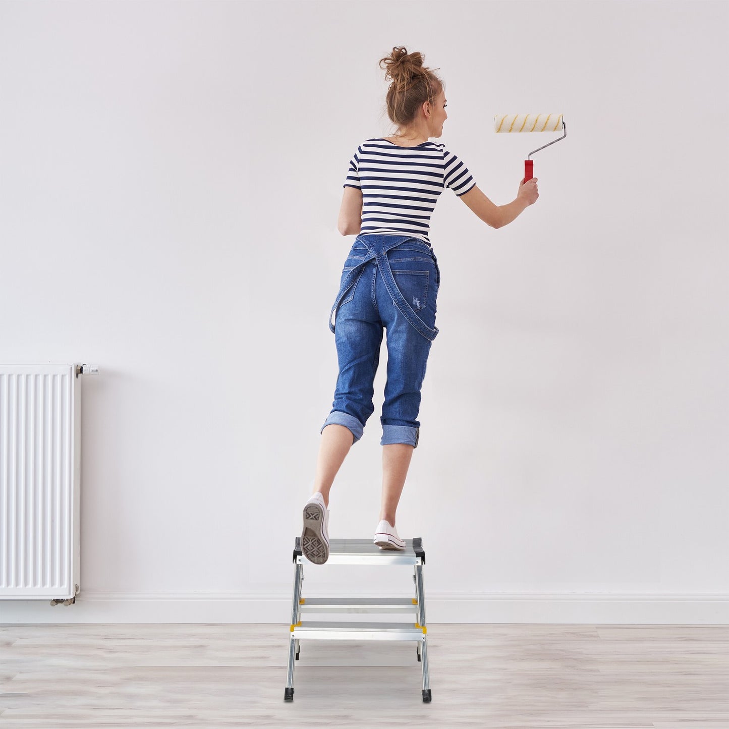 Folding stepladder in aluminium