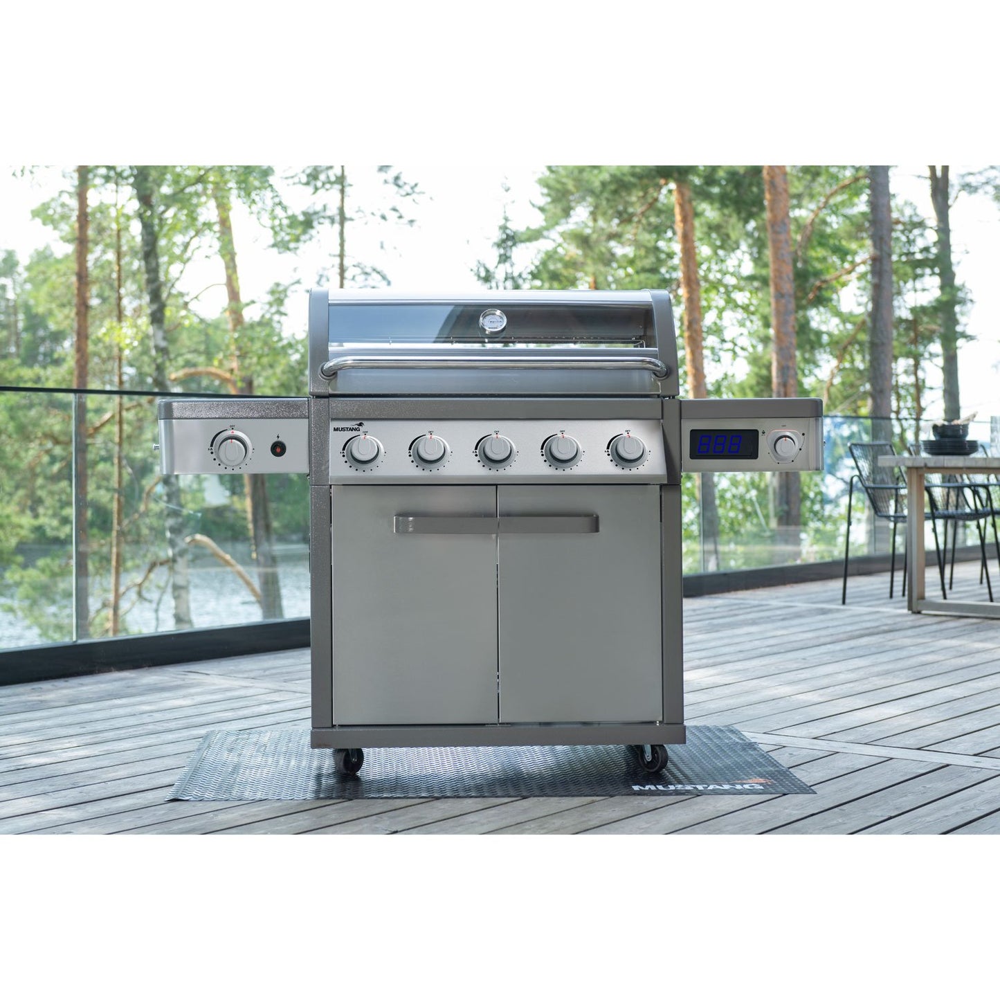 Gas Grill with Thermostat, 5 Burners, Infrared Side Burner