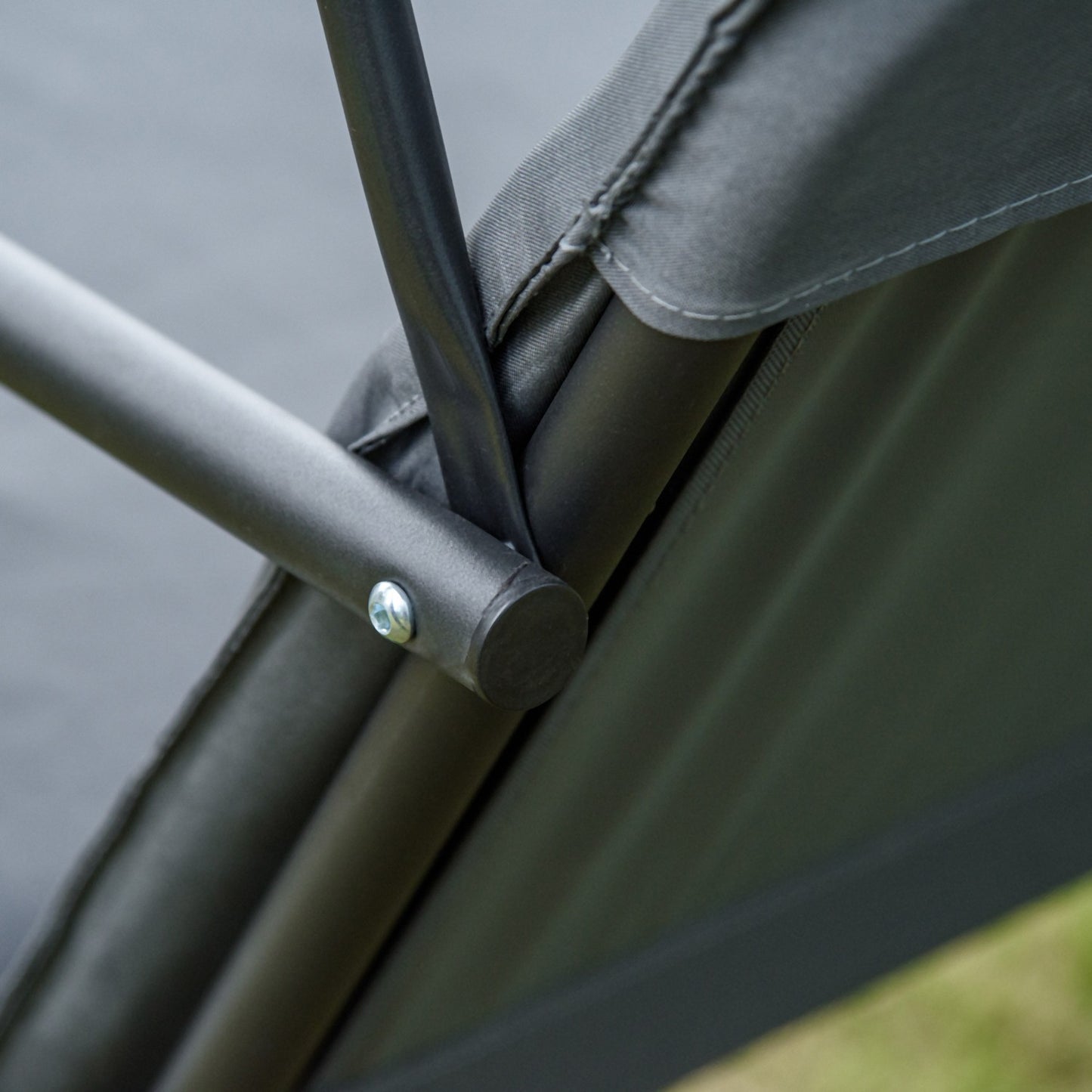 3-seat swivel bench with roof - steel, gray and black