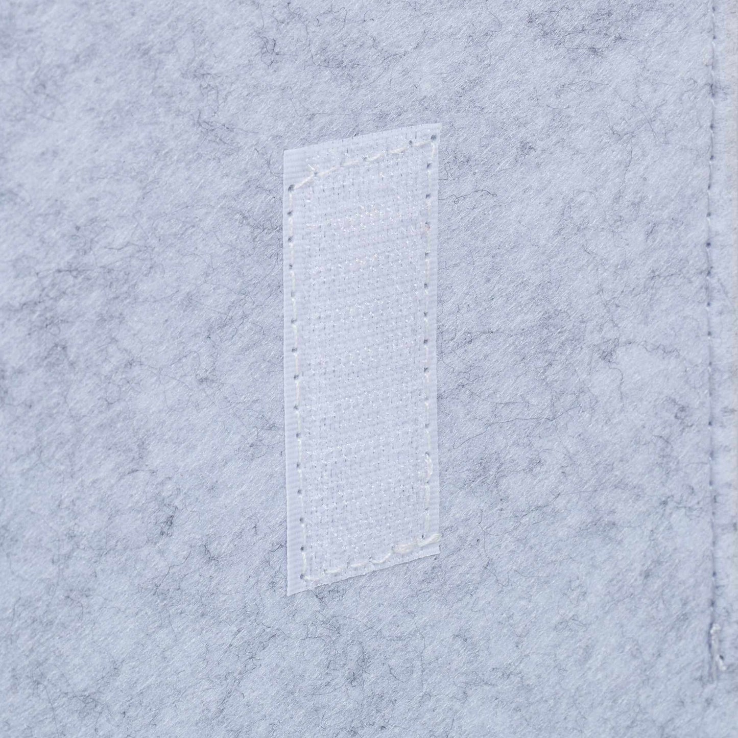 Light gray bed bag set of 2