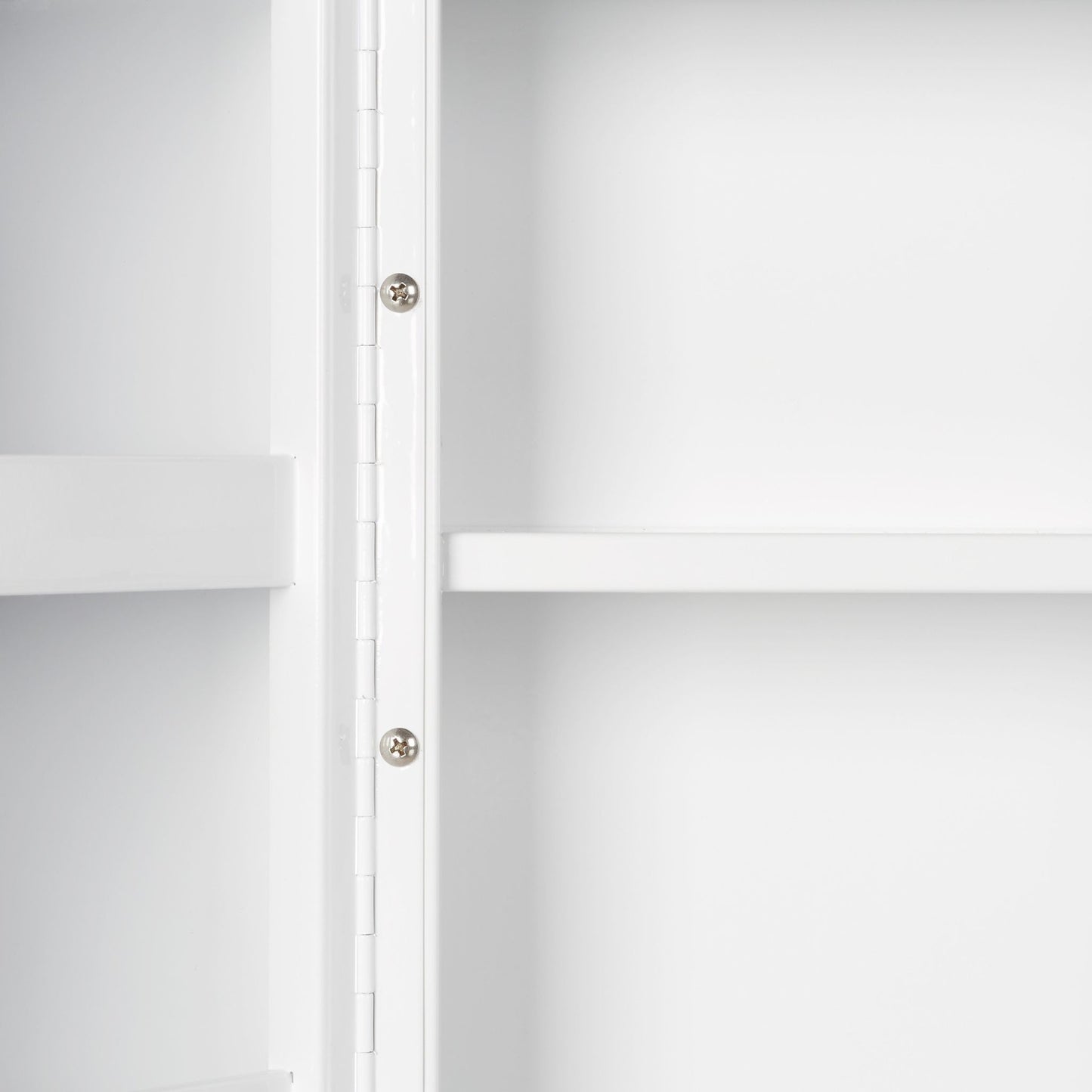 Lockable medicine cabinet