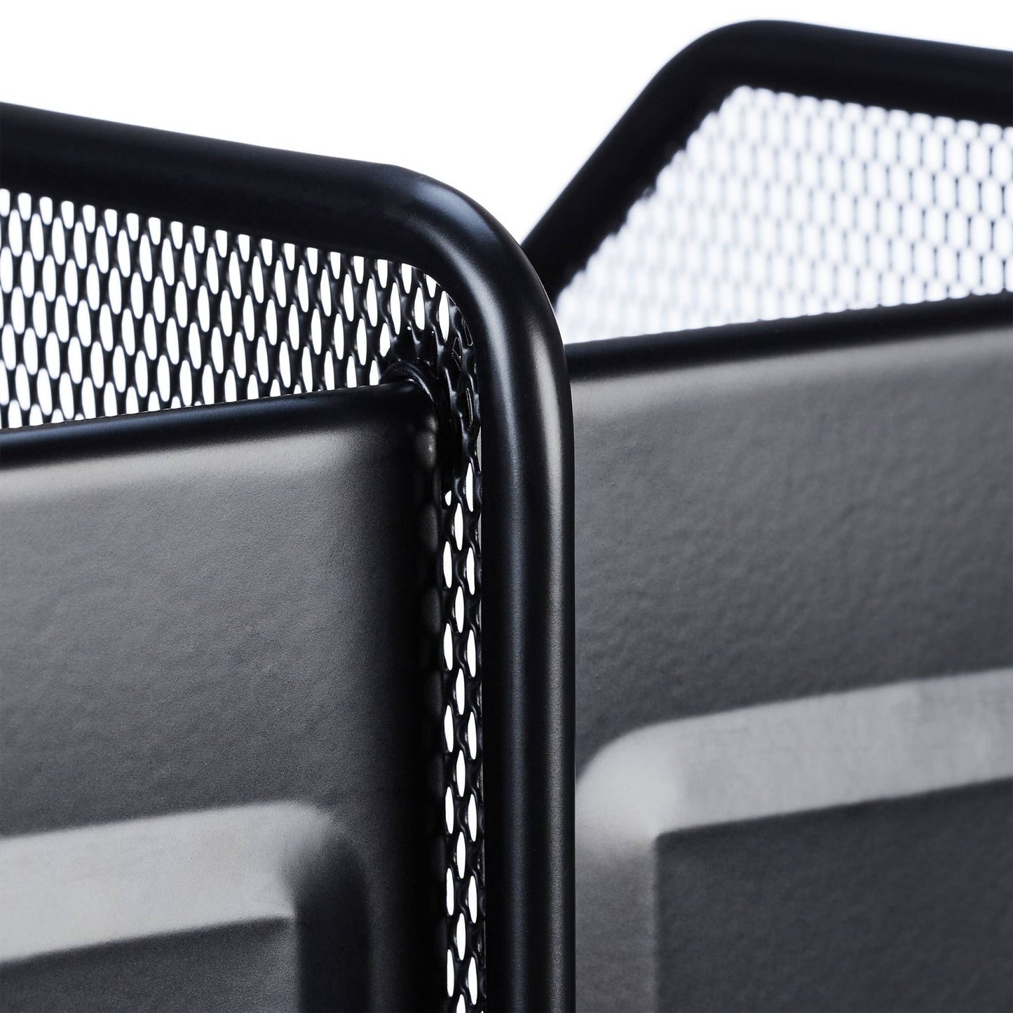 Magazine collector with 3 compartments