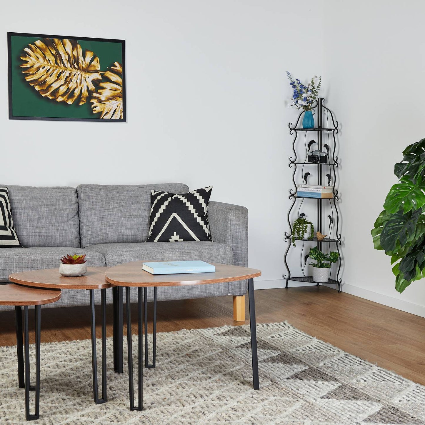 Metal corner shelf with 5 shelves