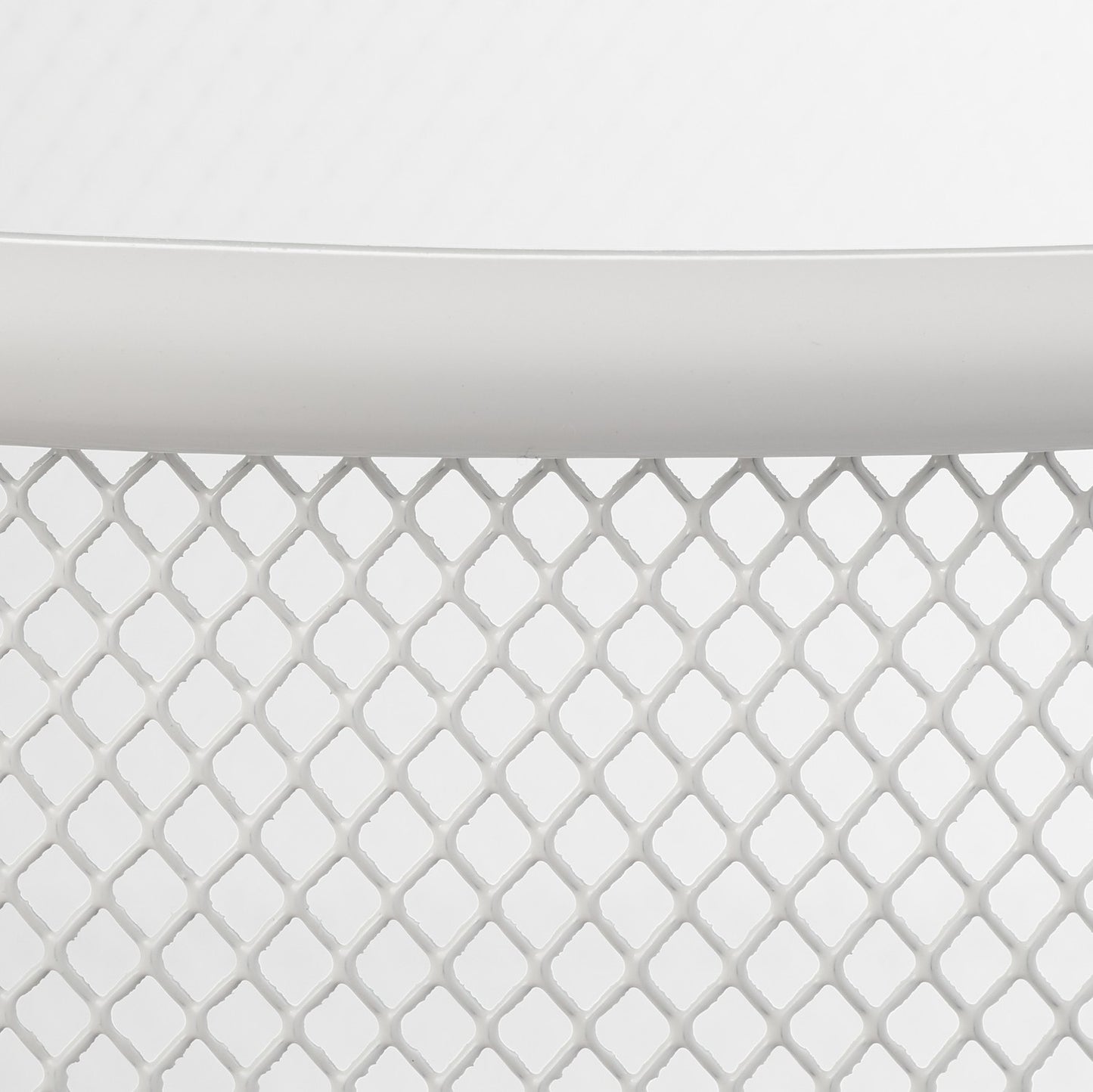 Metal wastebasket