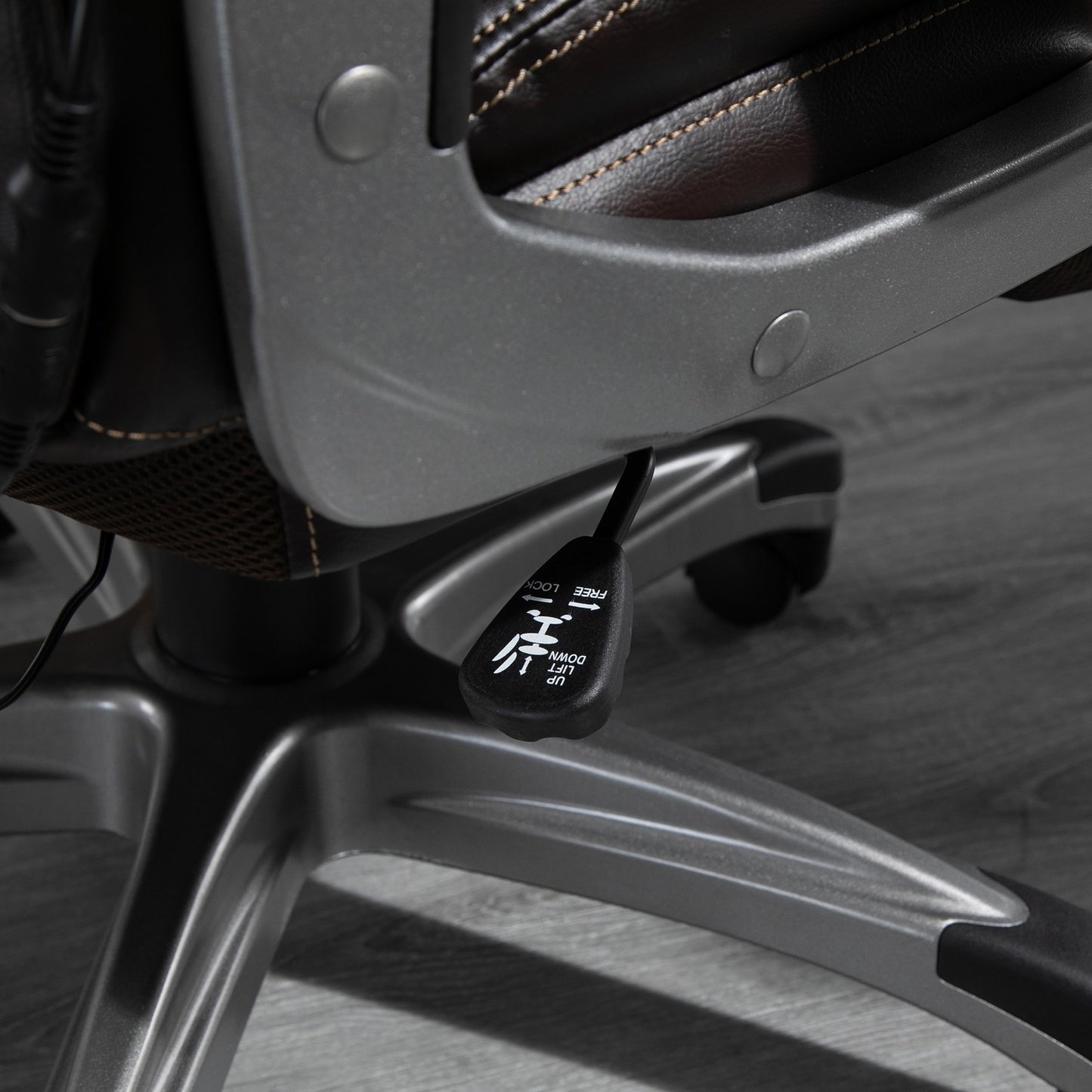 Ergonomic swivel office chair, 6-point massage, brown leather