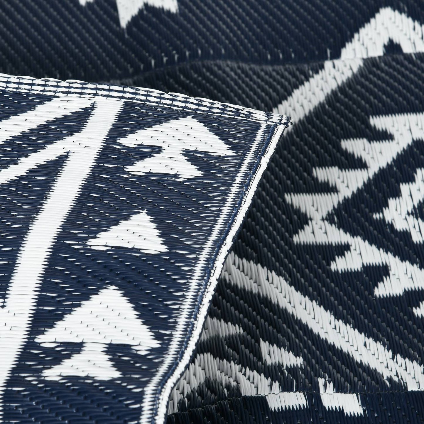 Reversible outdoor rug - Water repellent, 182x274Cm