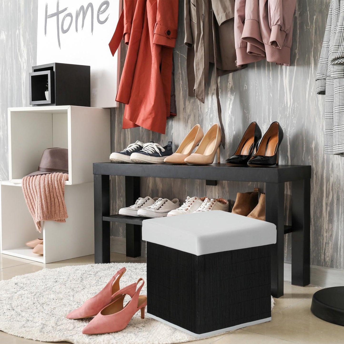 Pallet with storage space