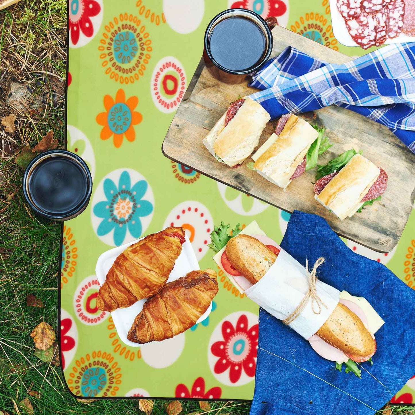 Picnic blanket 200 x 200 cm floral