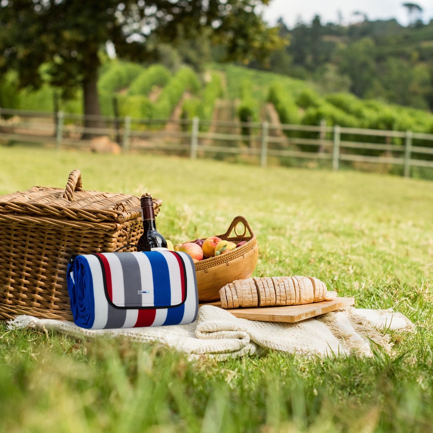 Picnic blanket 300 x 200 cm striped