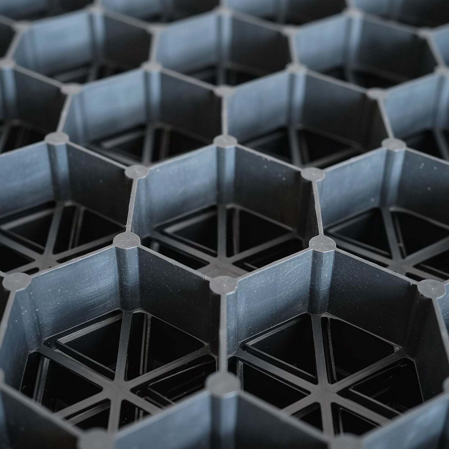 Plastic Lawn Grid for Driveways and Paths