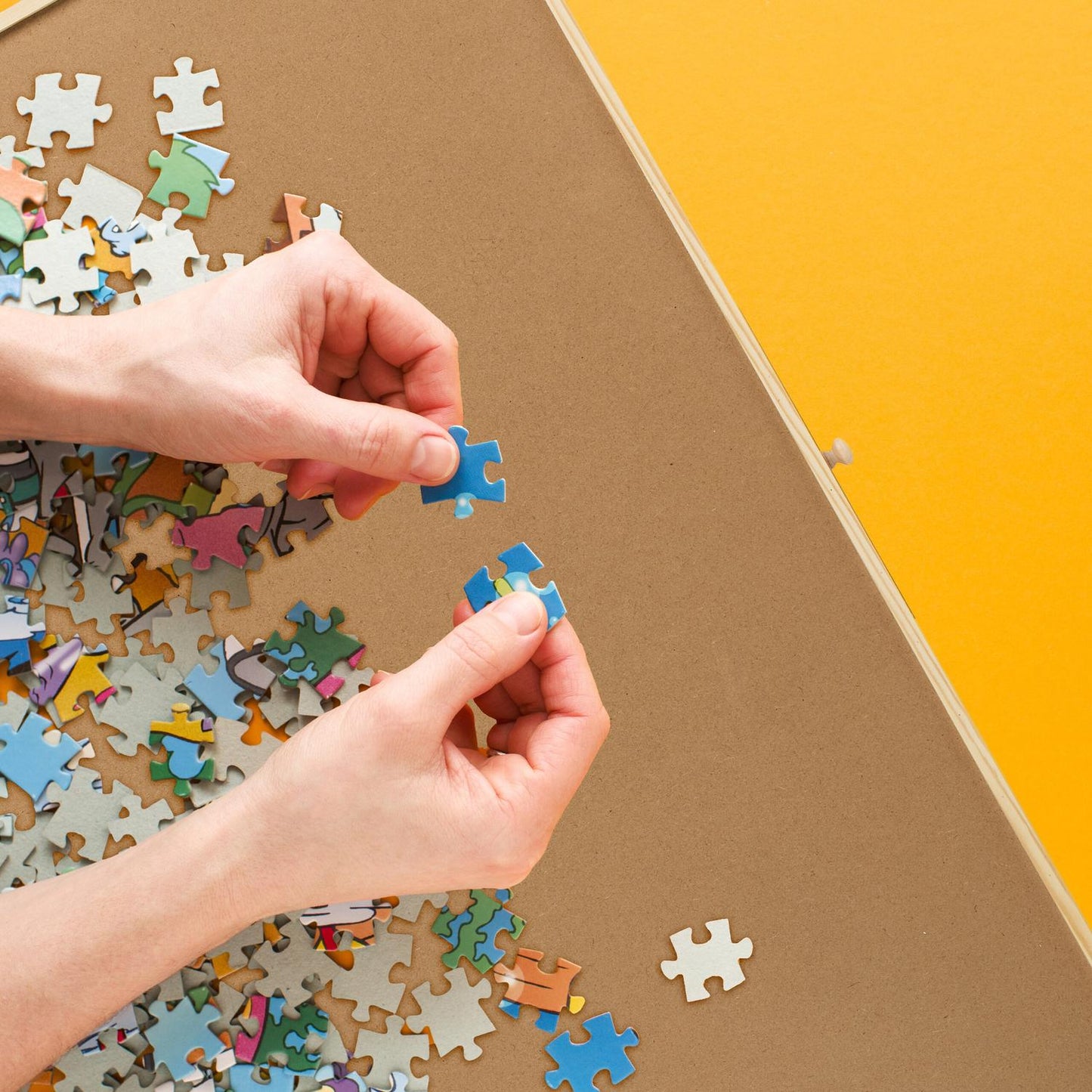 Puzzle board with 6 drawers