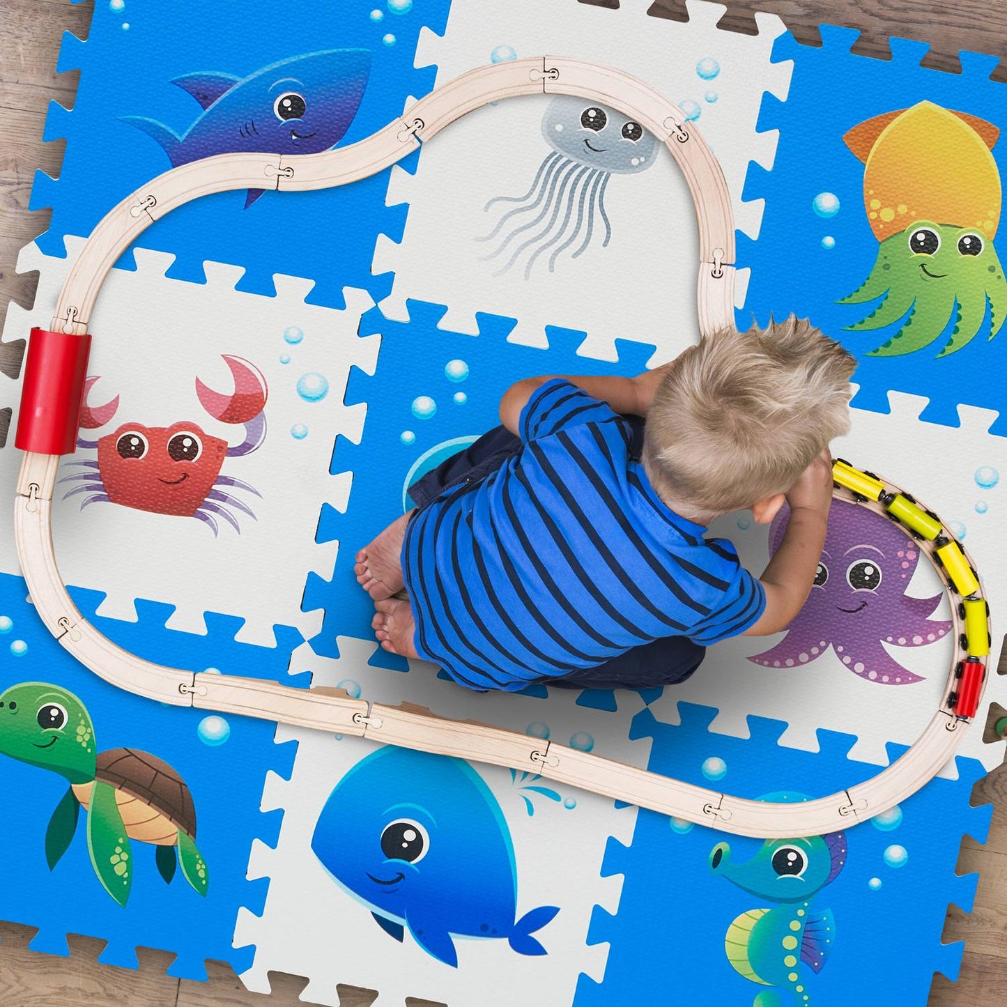 Puzzle mat with sea animals