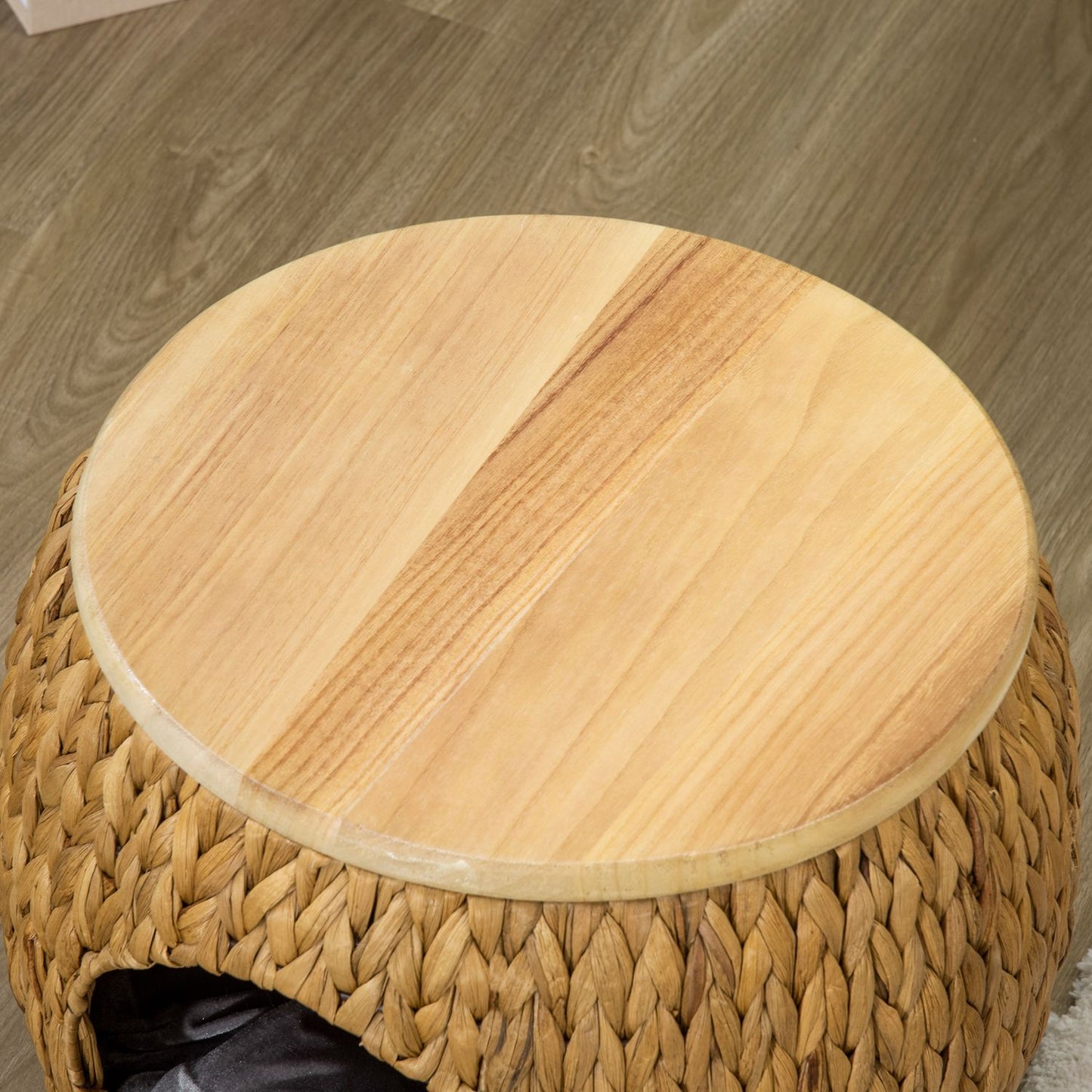 Rattan Cat Cave & Bed - 2-in-1 with pillow, 44x43x42cm