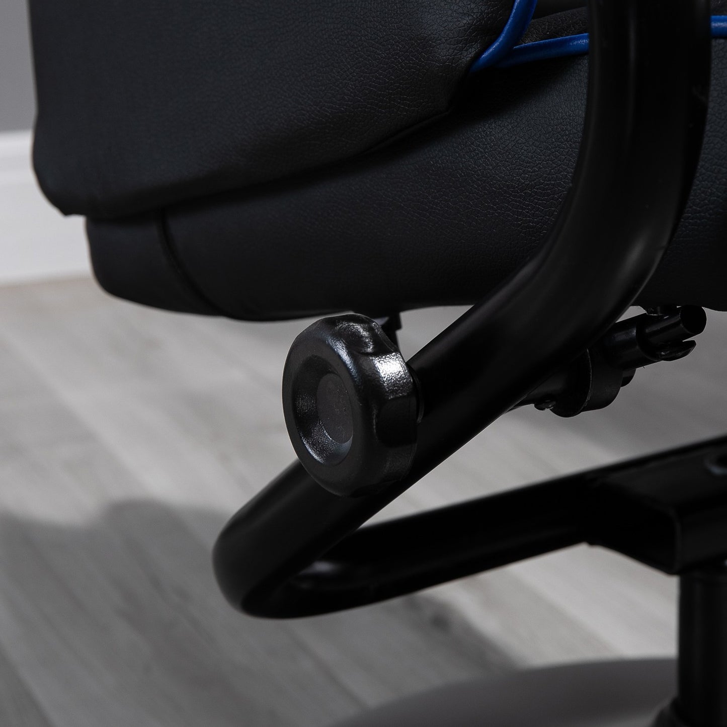 Gaming Recliner Chair with footstool, 130° tilt, dark blue