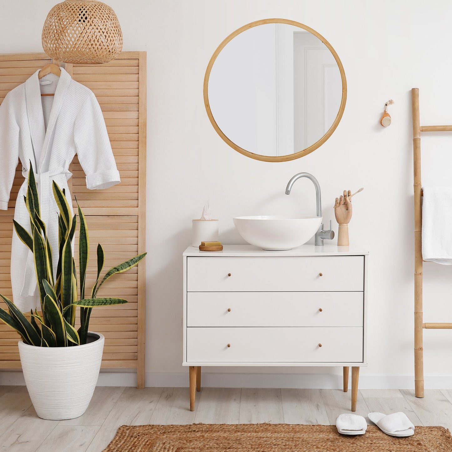 Round Bamboo Wall Mirror 61 cm