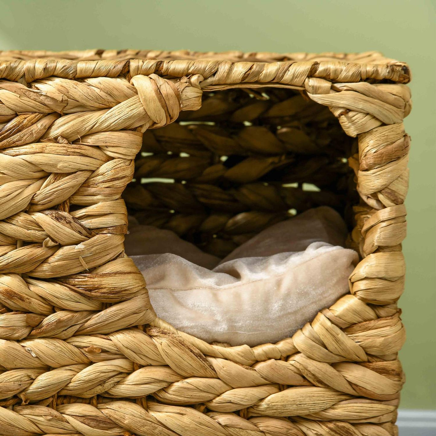Cat Scratching Tray with 2 caves, cushions, 55 cm high