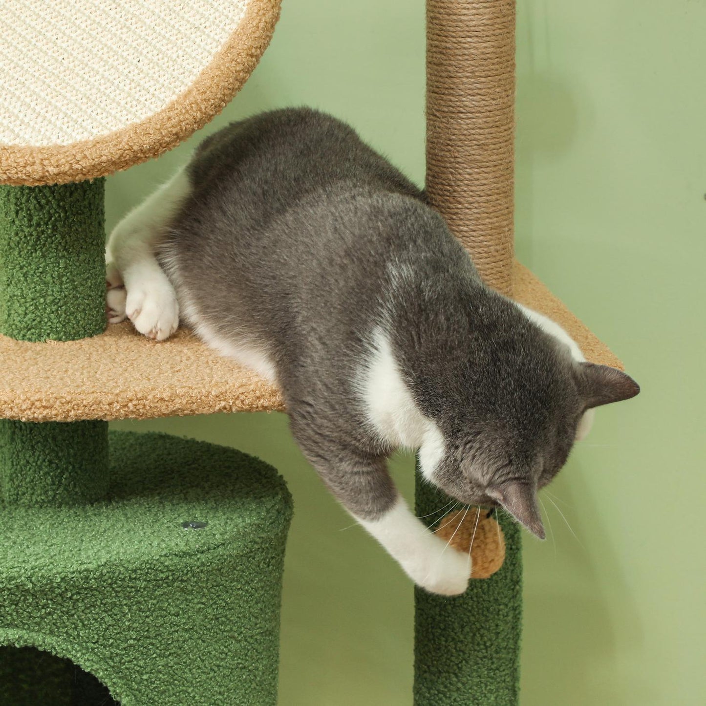 Cat tree scratching post 139 cm with cave, play ball, green