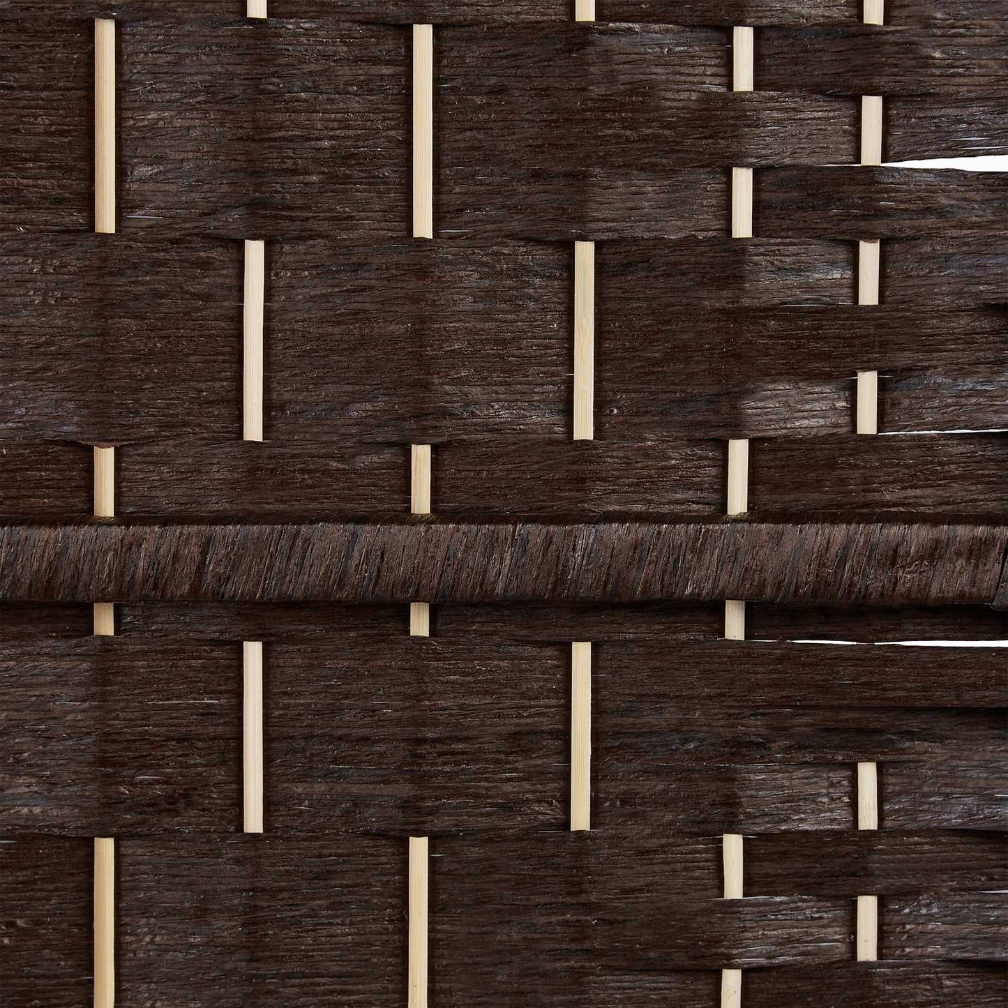 Screen wall with 4 panels