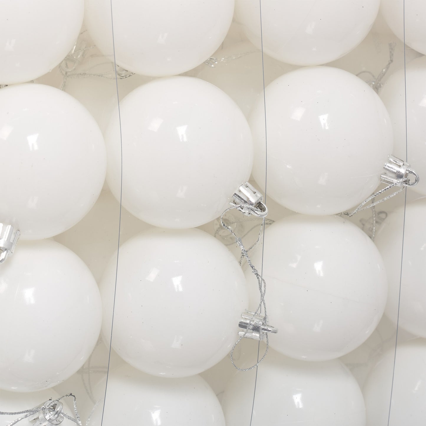 Set of 100 Glossy Christmas Tree Baubles