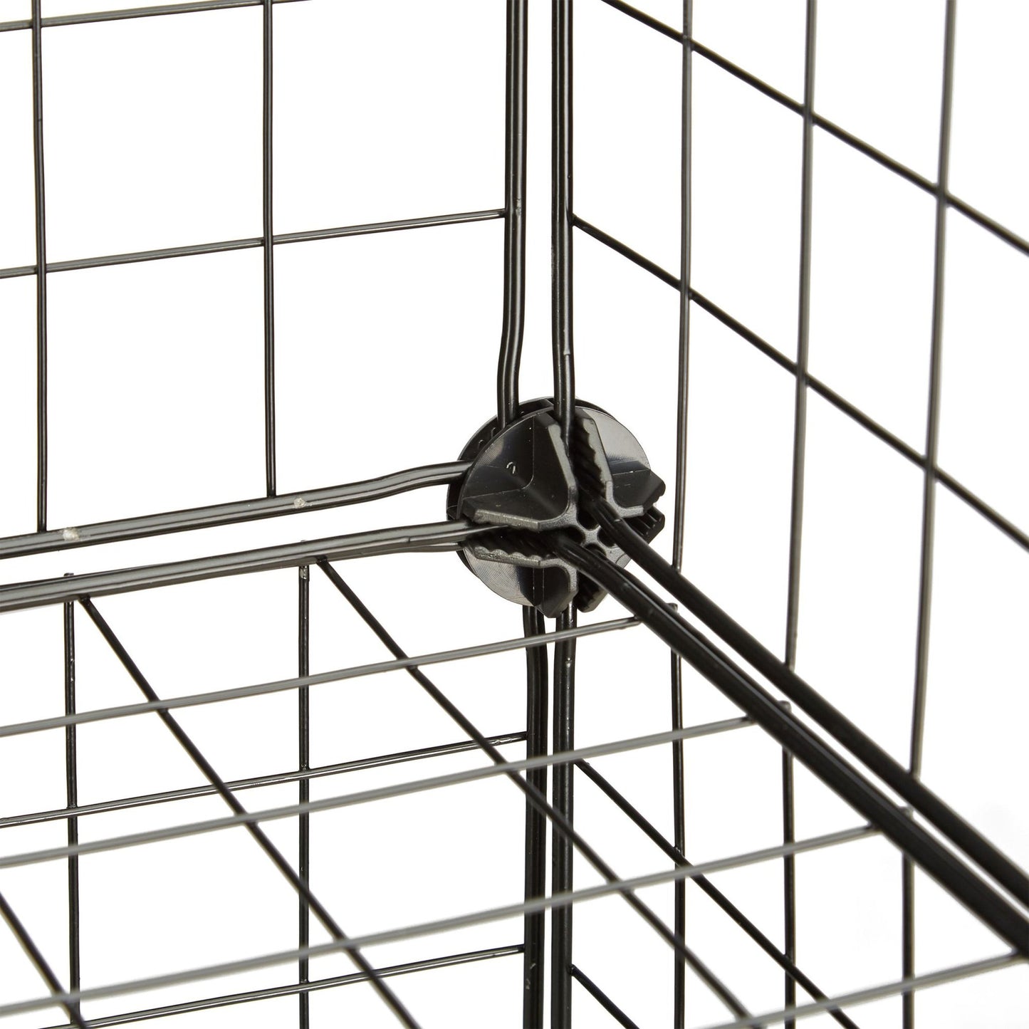 Shelf system with wire mesh 6 compartments